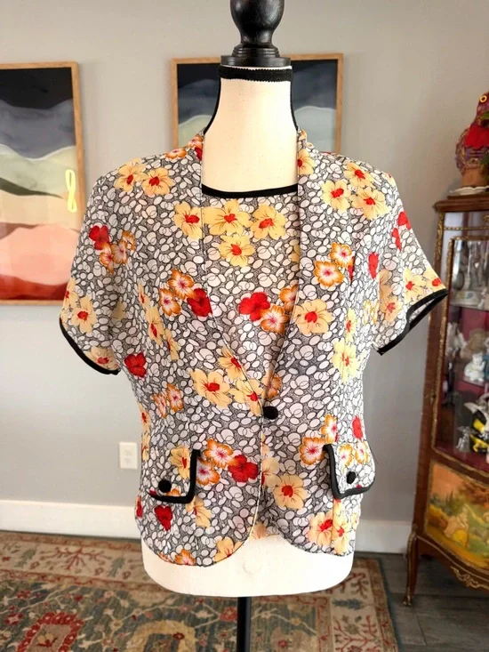 Vintage Yellow & Red Floral Short Sleeve Tank and Topper - Picture 1 of 12